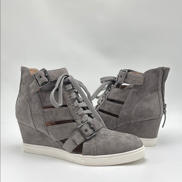 Linea Paolo Fave Cutout Suede Wedge Sneaker Bootie Zipper Buckle Womens size 9 - Picture 1 of 6